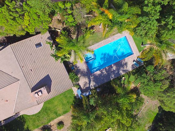 4th image of 2720 N Los Pinos Cir