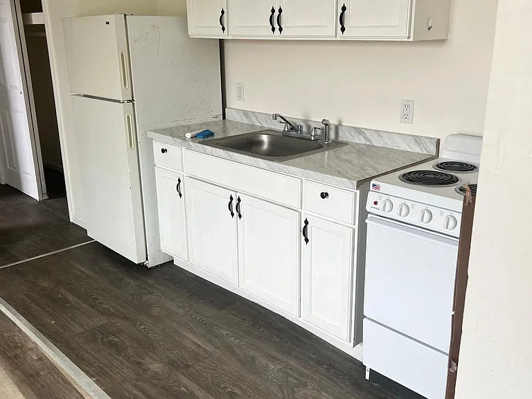 15 Beaumont Estates Ln #4D — Photo 4