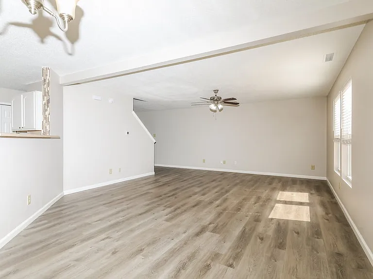 6336 Alonzo Dr — Photo 6