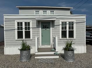 117 Cable Ave, Salisbury, MA 01952