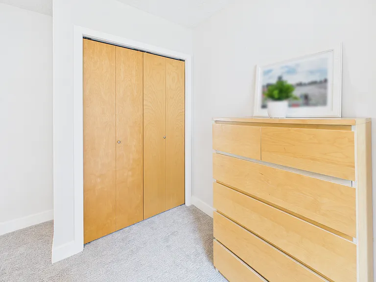 Sayward Hill Cres — Photo 40