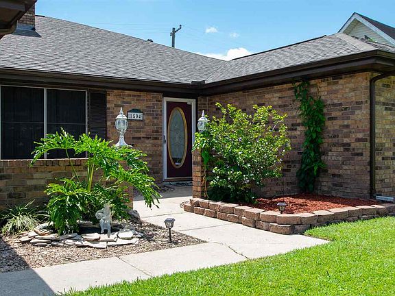 3rd image of 1504 McDermott Dr