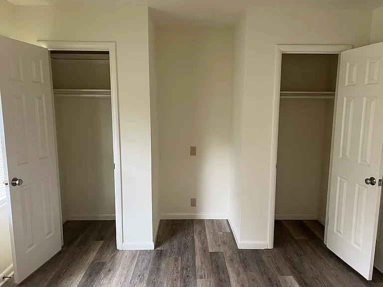 5821 Lowell St — Photo 14