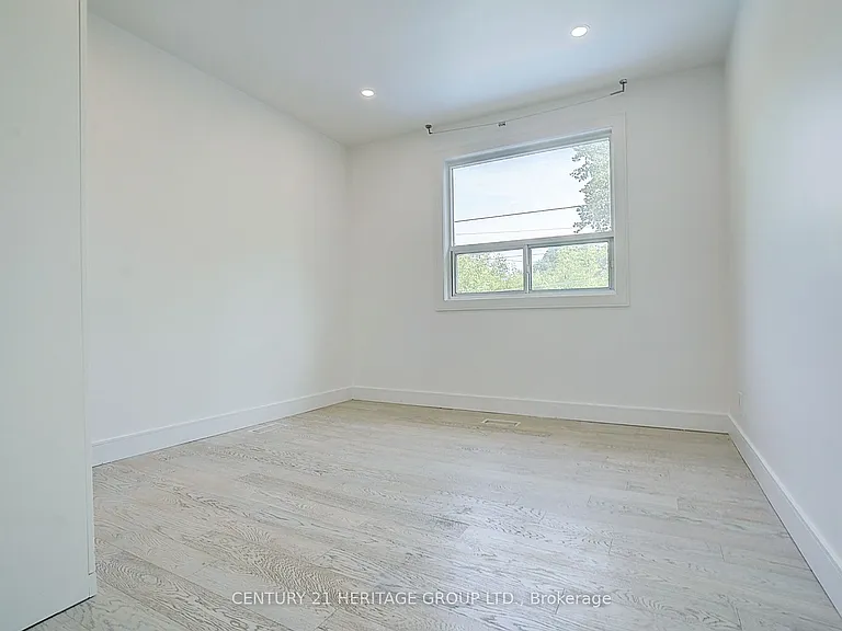 326 McConvey Dr — Photo 14