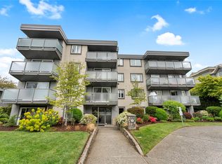 1342 Hillside Ave #404, Victoria, BC V8T2B4