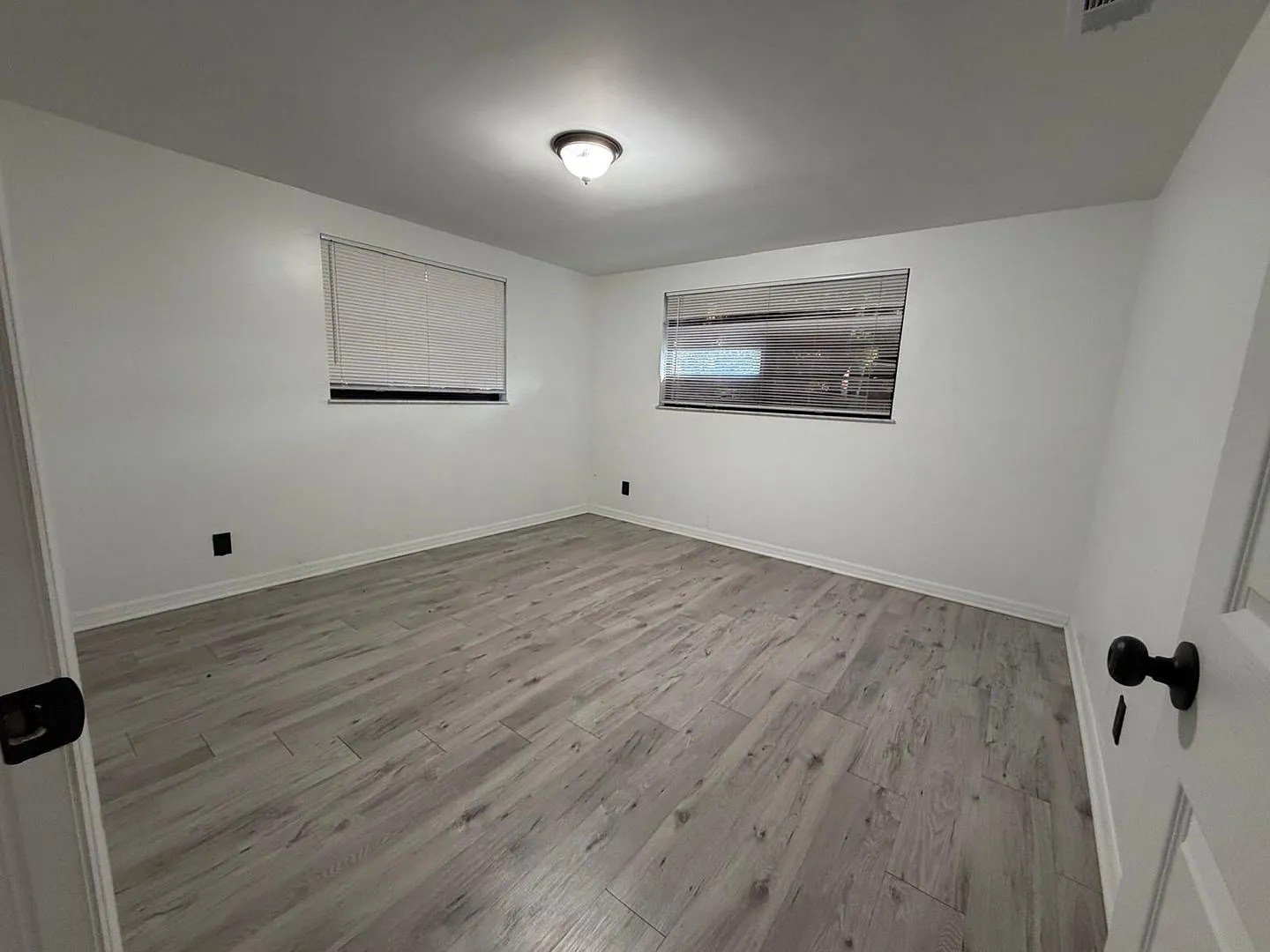 1220 East 142nd Avenue — Photo 3