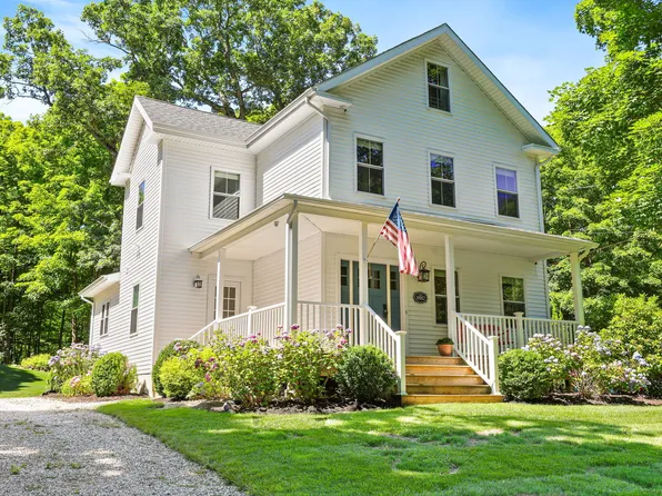 87 Broadway, Trumbull, CT 06611