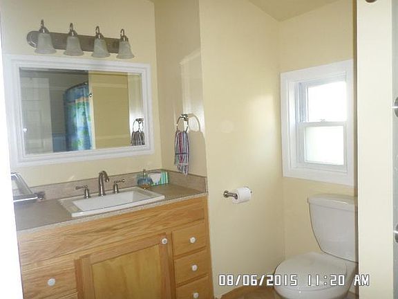 5th image of 621 N Bass Lake Ave