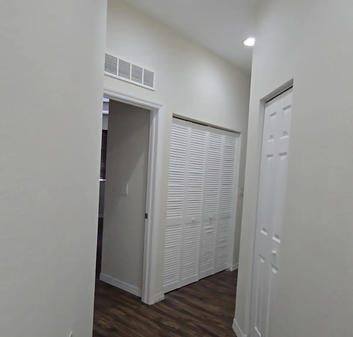 3 bed, 1502 sqft, $3,050 — Photo 2