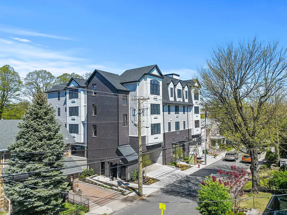 2021 Jones Rd #205