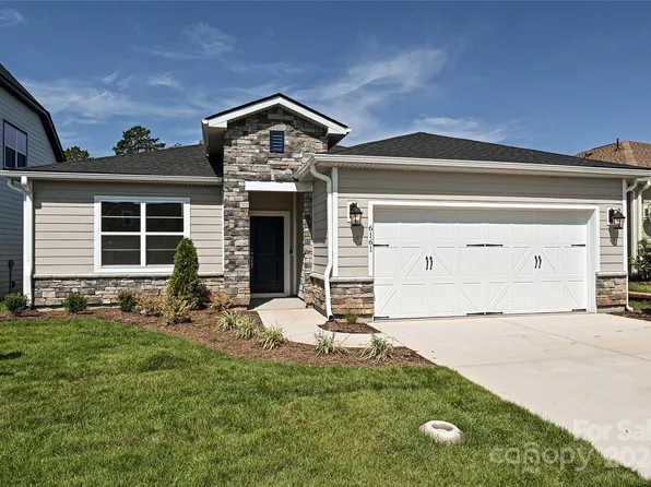 6161 Pier Dr, Denver, NC 28037