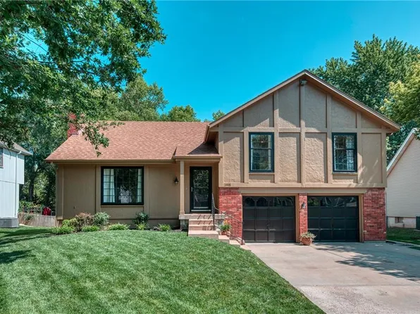 1408 E Butterfield Pl, Olathe, KS 66062