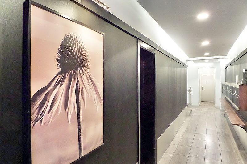 1st image of 65 Bank St APT 27