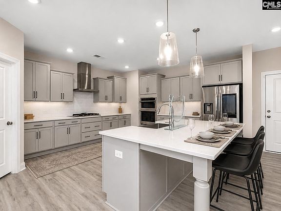 3rd image of 29 Coltswood Ln