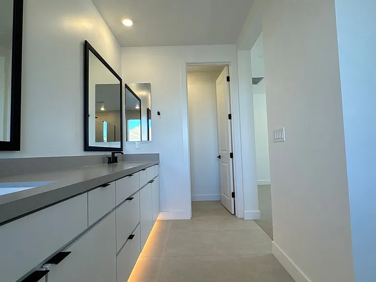 7326 W Running Deer Trl — Photo 21