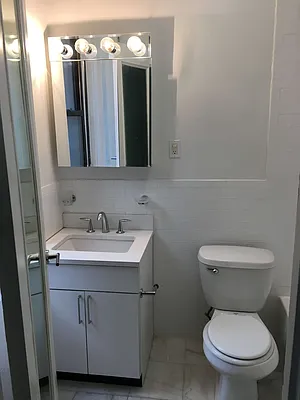 Rented by Solil Management | media 6
