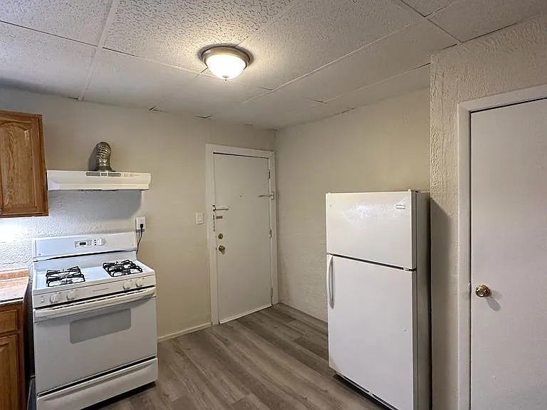 26 Belmont Ave #4 — Photo 1