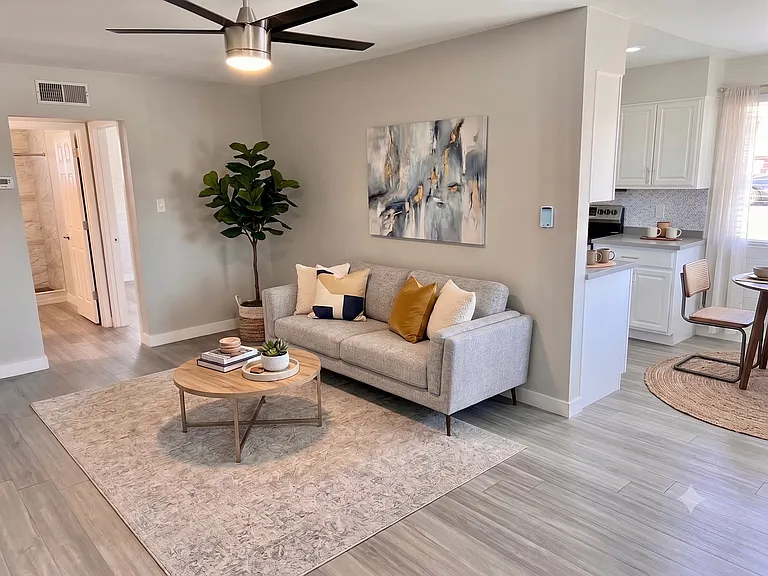 2625 E Turney Ave #1 — Photo 5