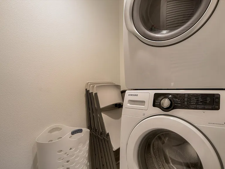 4820 Bellflower Ave #403 — Photo 38