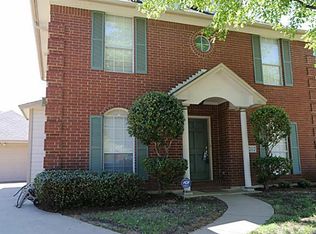1207 Laurel Ln, Grapevine, TX 76051
