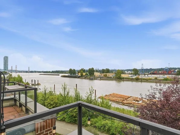 230 Salter St #27, New Westminster, BC V3M 0G1