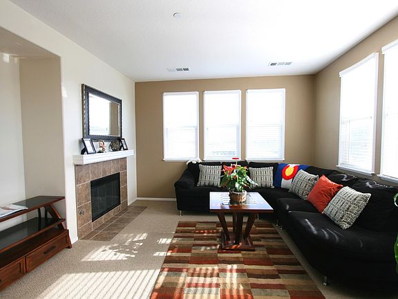 All pictures are from previous listing.