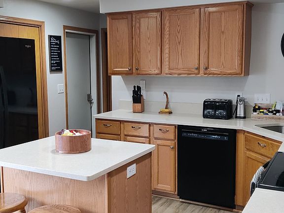 3rd image of 3225 Blueberry Ln