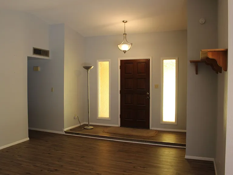 602 W Kilarea Ave — Photo 6