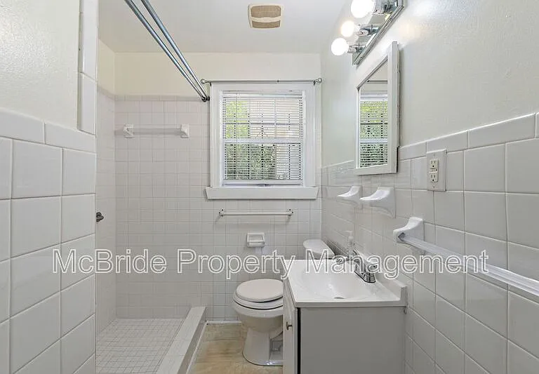 1739 Cornell Dr — Photo 13