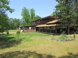 1744 Pleasant Valley Rd, Merlin, OR 97532