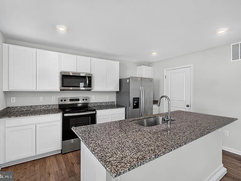 3155 White Tail Dr — Photo 13