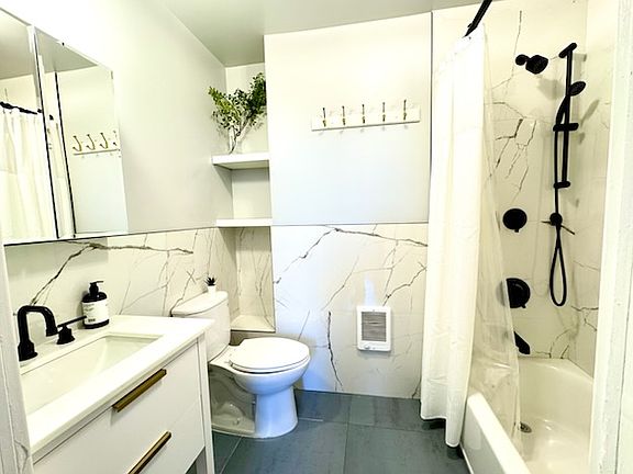 4th image of 710 Leonard St #1