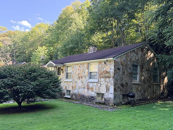 3rd image of 107 Cherokee Ave