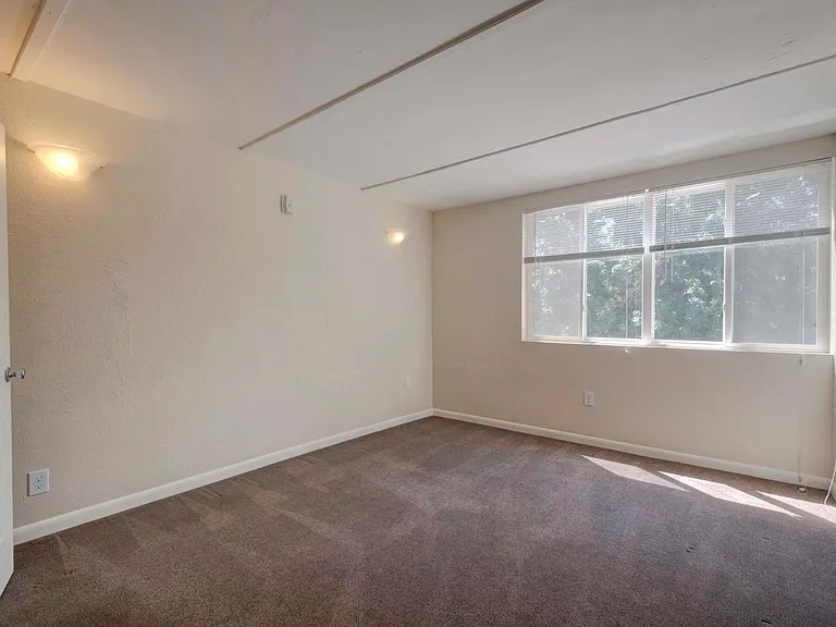 2301 Goss St. — Photo 207