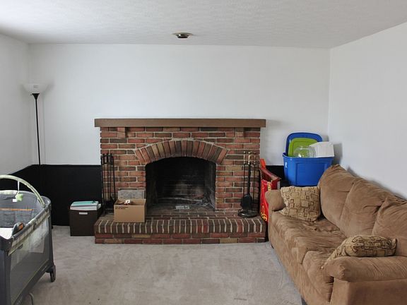 2nd image of 2228 Aquapark Ave