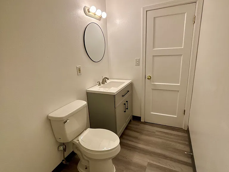 815 Edmonds Ave NE — Photo 14