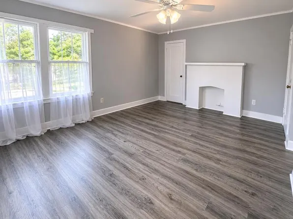 1008 N 7th St Unit 4, Bismarck, ND 58501
