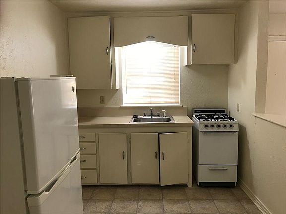 5th image of 4429 Wayside Ave APT 105