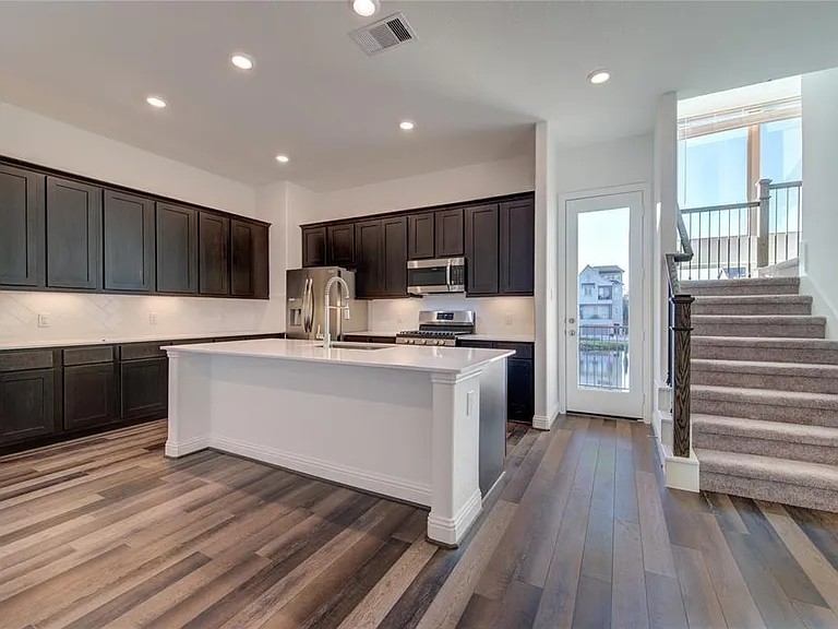 1415 Adell Rose Ln — Photo 29