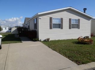 184 Blue Jay Dr, Lynwood, IL 60411