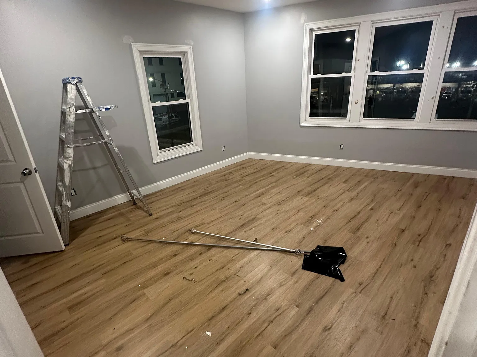 3 bed, $2,300 — Photo 1