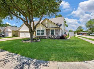 2119 Landcircle Ct, Sugar Land, TX 77478