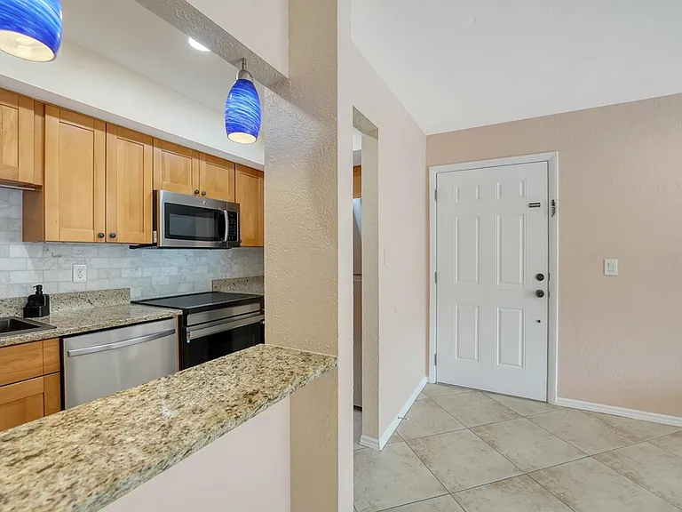 631 N Orange Ave #208 — Photo 9