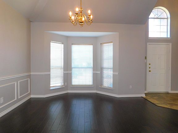 5th image of 1232 Courtney Ln