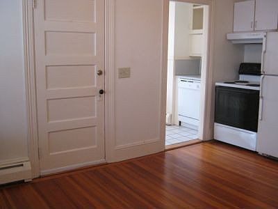 2nd image of 1342 Smith St #1