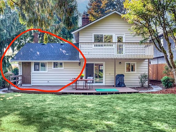 Rental unit in the circle