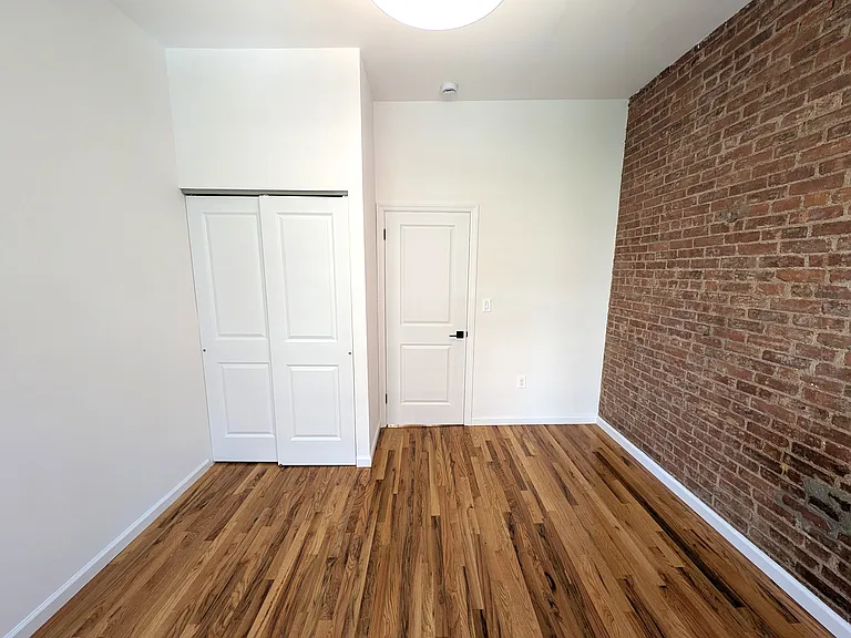226 E 85th St #4A — Photo 4