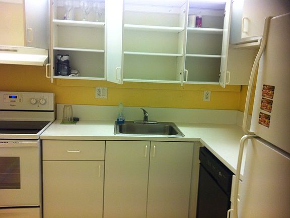 3rd image of 2903 N Miami Beach Blvd #705