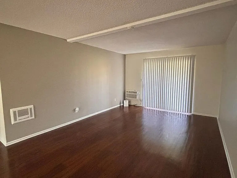 23251 Los Alisos Blvd — Photo 13