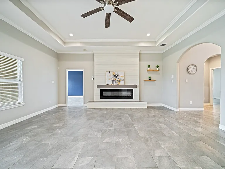 3922 Pennine Way — Photo 7